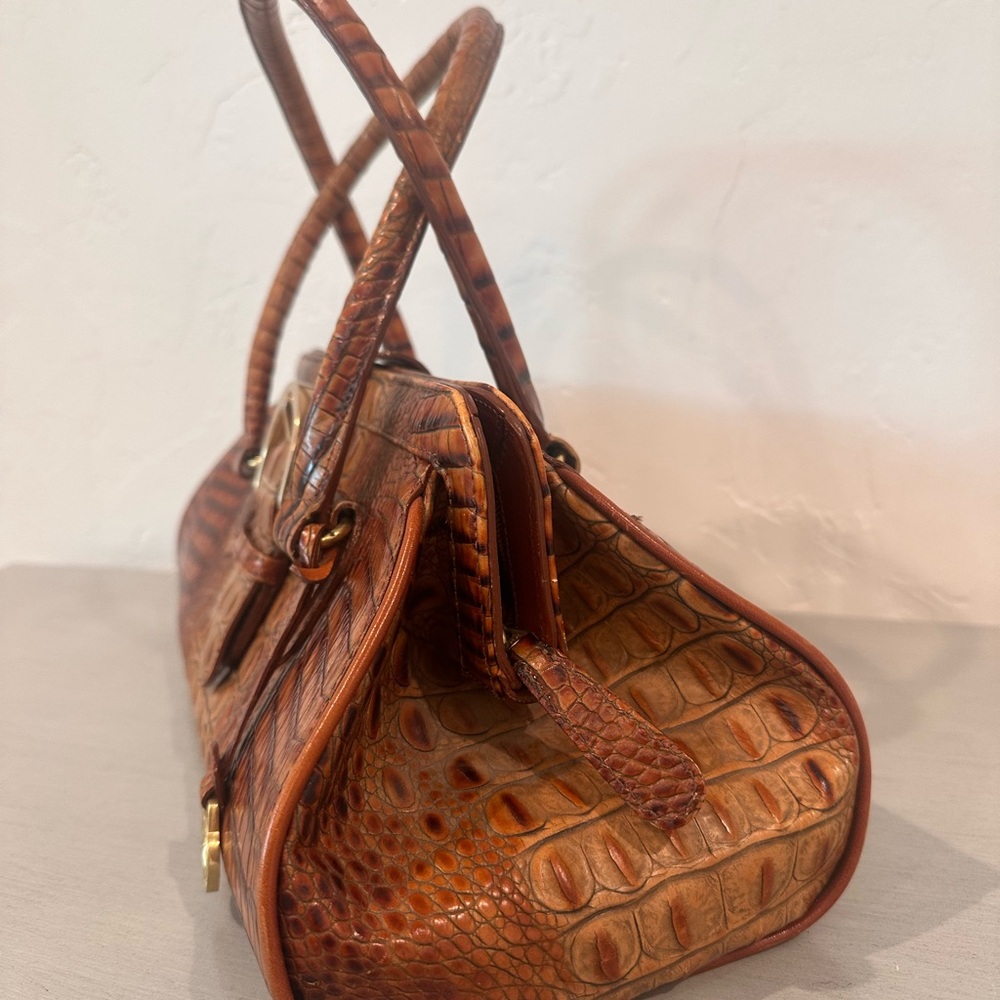 Brahmin Brown Croc-Embossed Leather Shoulder Bag with Gold Hardware - Picture 5 of 7